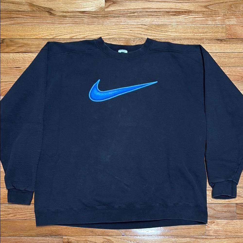 Vintage Nike Men’s XL crewneck sweater laser logo